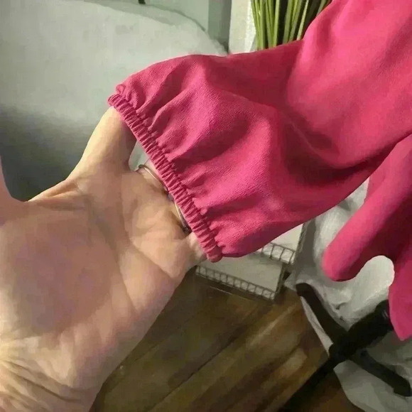 Chicos Women’s 2 US L Cold Shoulder Tunic Hidden Button Long Sleeve Blouse Top - Picture 3 of 11